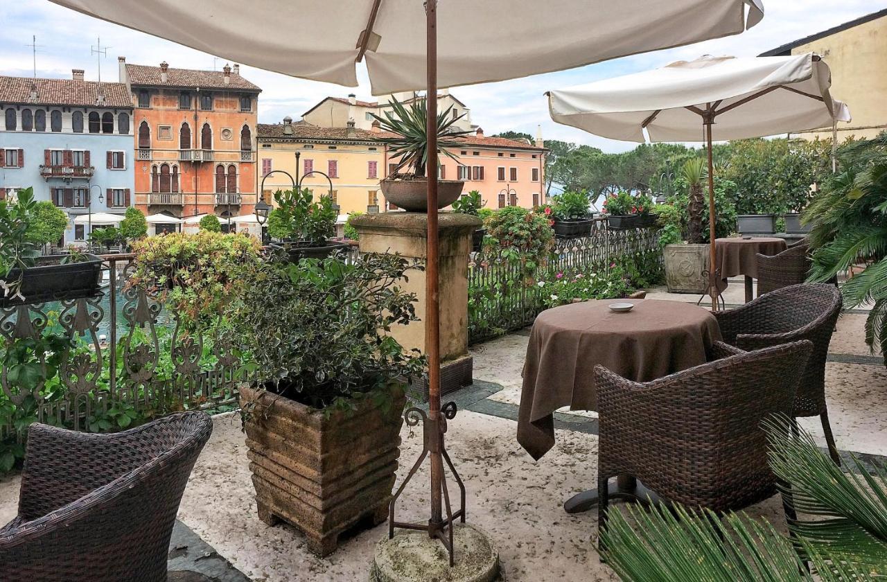 Hotel Piroscafo Ντεζεντσάνο ντελ Γκάρντα Εξωτερικό φωτογραφία