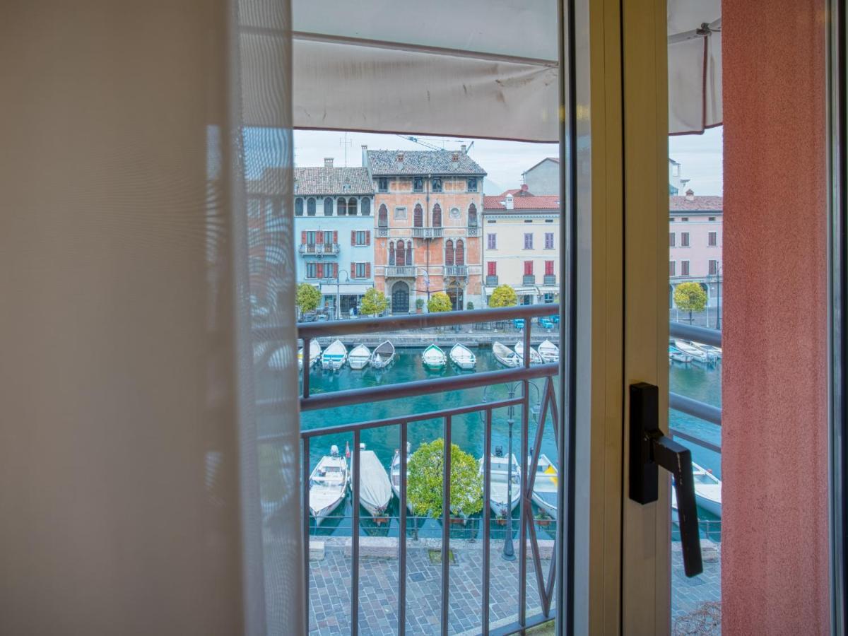 Hotel Piroscafo Ντεζεντσάνο ντελ Γκάρντα Εξωτερικό φωτογραφία