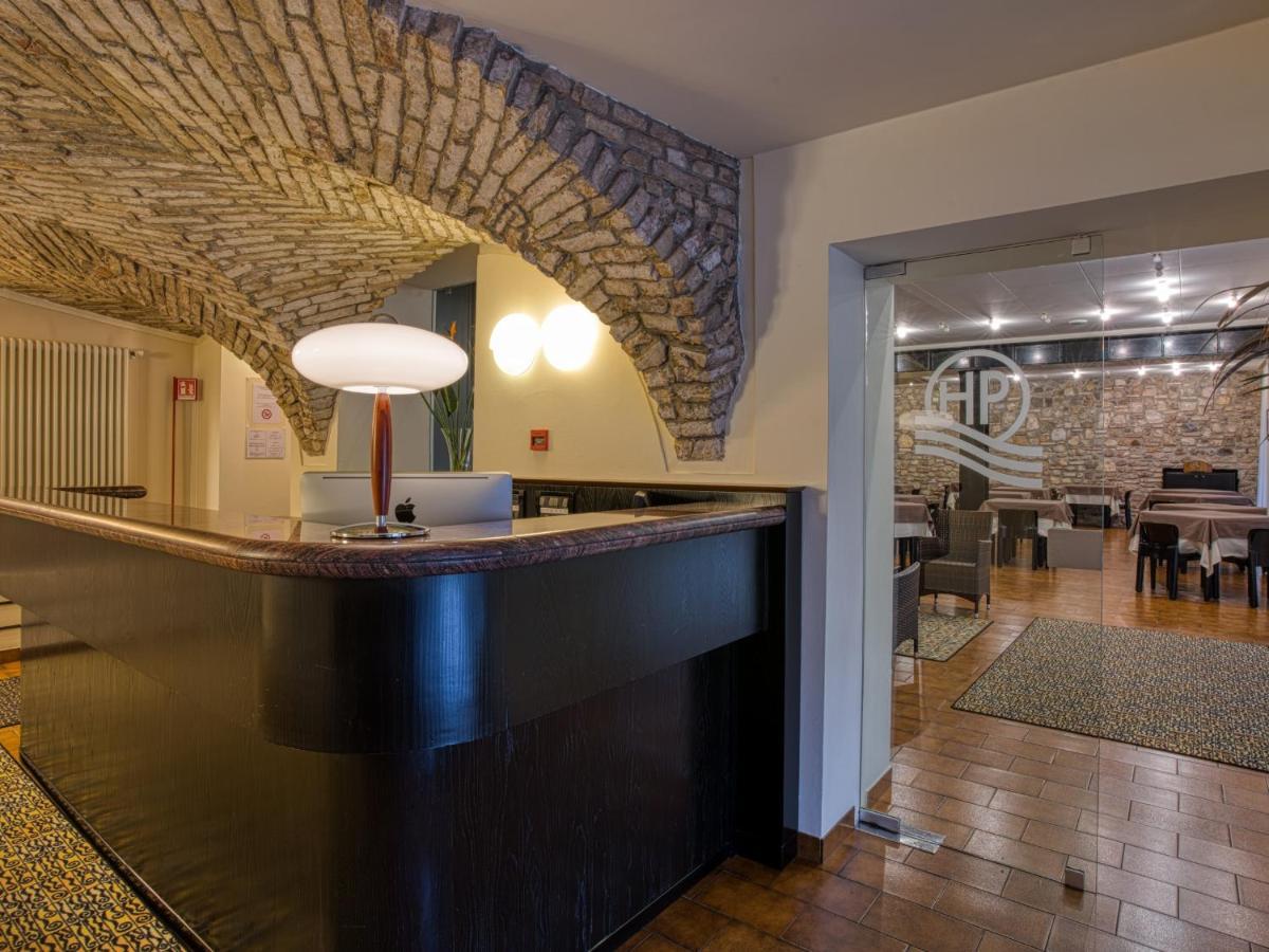Hotel Piroscafo Ντεζεντσάνο ντελ Γκάρντα Εξωτερικό φωτογραφία