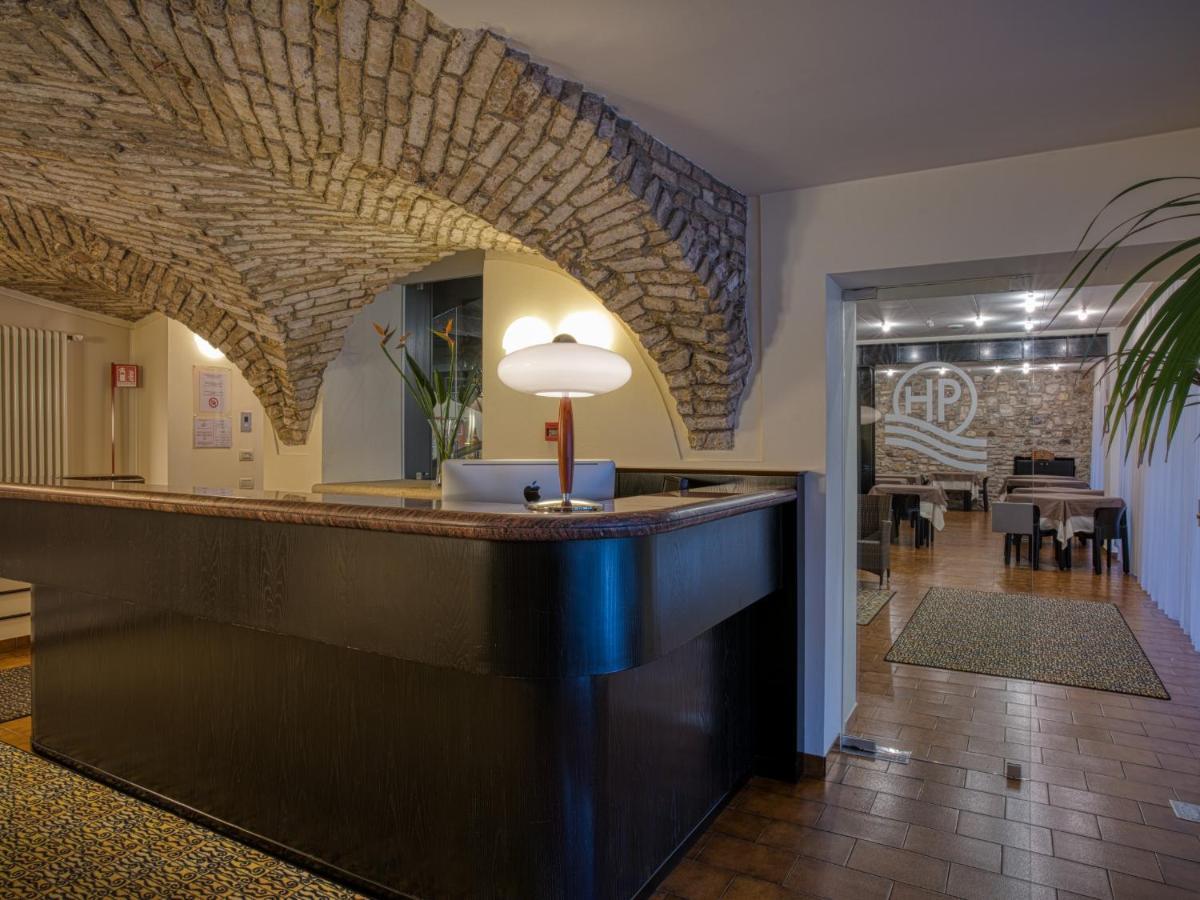 Hotel Piroscafo Ντεζεντσάνο ντελ Γκάρντα Εξωτερικό φωτογραφία