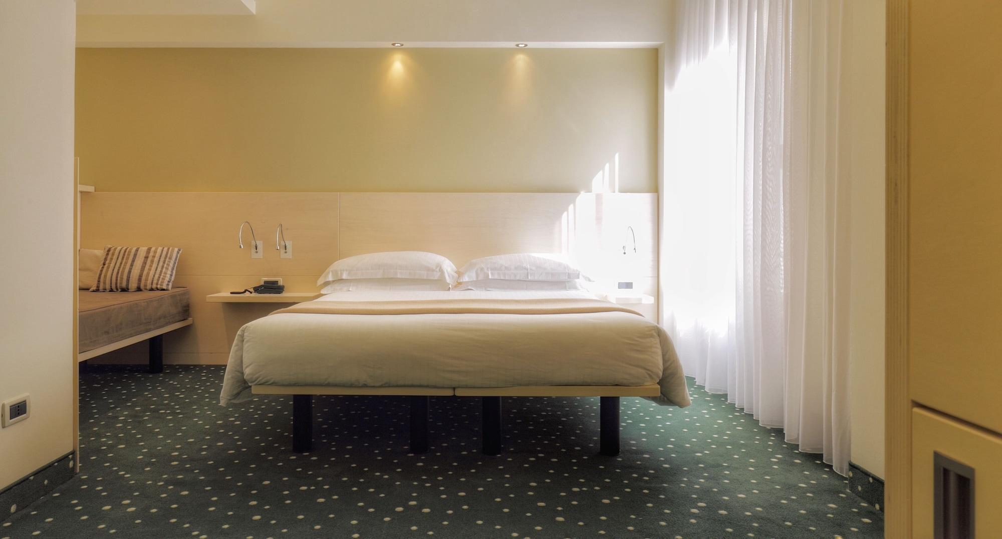 Hotel Piroscafo Ντεζεντσάνο ντελ Γκάρντα Εξωτερικό φωτογραφία