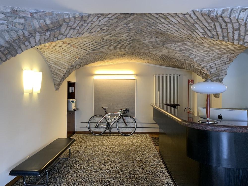 Hotel Piroscafo Ντεζεντσάνο ντελ Γκάρντα Εξωτερικό φωτογραφία
