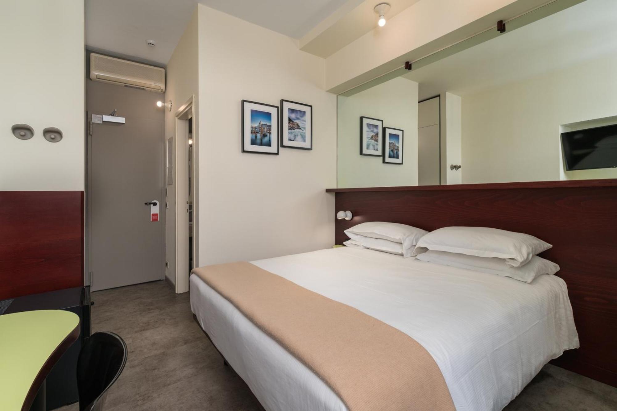 Hotel Piroscafo Ντεζεντσάνο ντελ Γκάρντα Εξωτερικό φωτογραφία