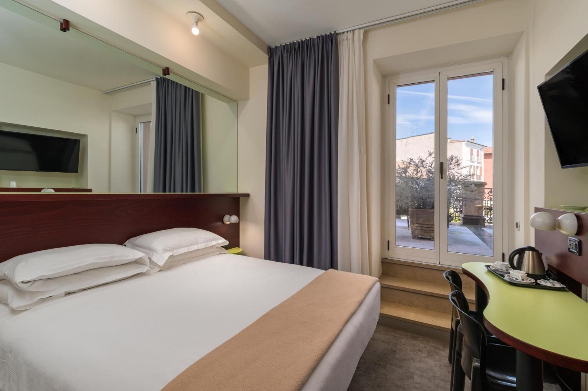 Hotel Piroscafo Ντεζεντσάνο ντελ Γκάρντα Εξωτερικό φωτογραφία